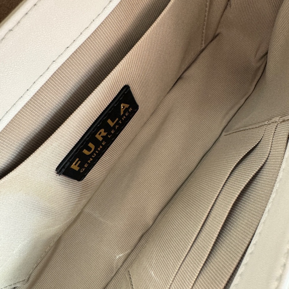 New Furla Leather Crossbody MARSHMALLOW - Picture 6 of 8